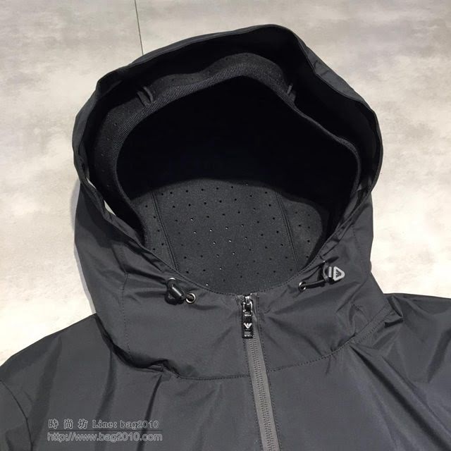 Armani男裝 19春夏新款夾克 阿瑪尼拉鏈連帽黑色外套  tzy1620